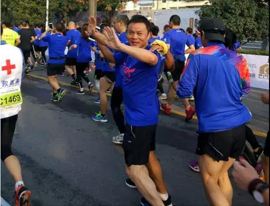 荊州馬拉松來了，紫電員工用跑步綻放光彩！