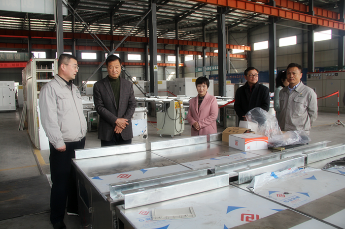 荊州市政協(xié)主席王守衛(wèi)到紫電公司走訪調(diào)研 荊州市政協(xié)主席王守衛(wèi)到紫電公司走訪調(diào)研