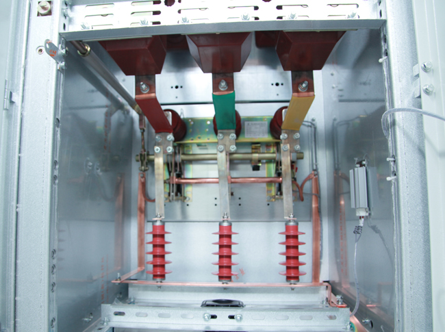 選擇高壓柜時(shí)，爬電距離、五防聯(lián)鎖功能、升溫和接地上應(yīng)該注意哪幾點(diǎn)？