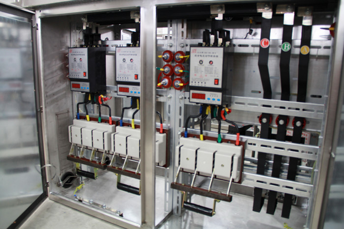 紫電電氣_是什么導(dǎo)致低壓開(kāi)關(guān)柜接連發(fā)生短路故障？