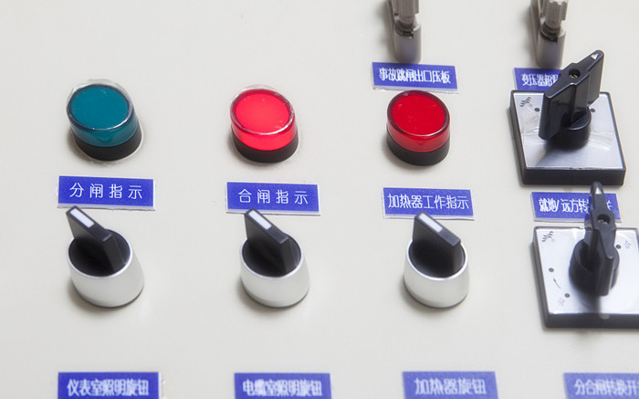 低壓柜內(nèi)的這些電氣原件紫電電氣_它們的作用，工作原理你都了解嗎